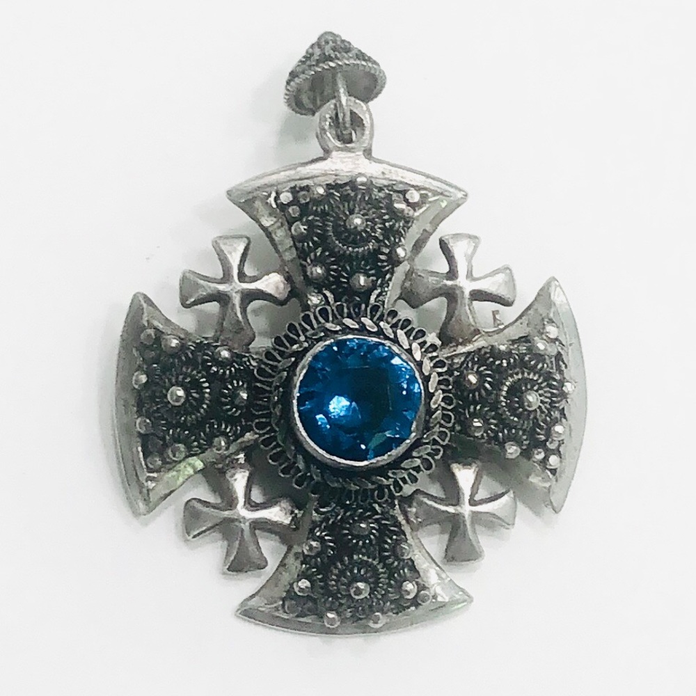 🎉Host Pick!🎉Vintage 900 silver Jordan Crusader cross brooch/pendant